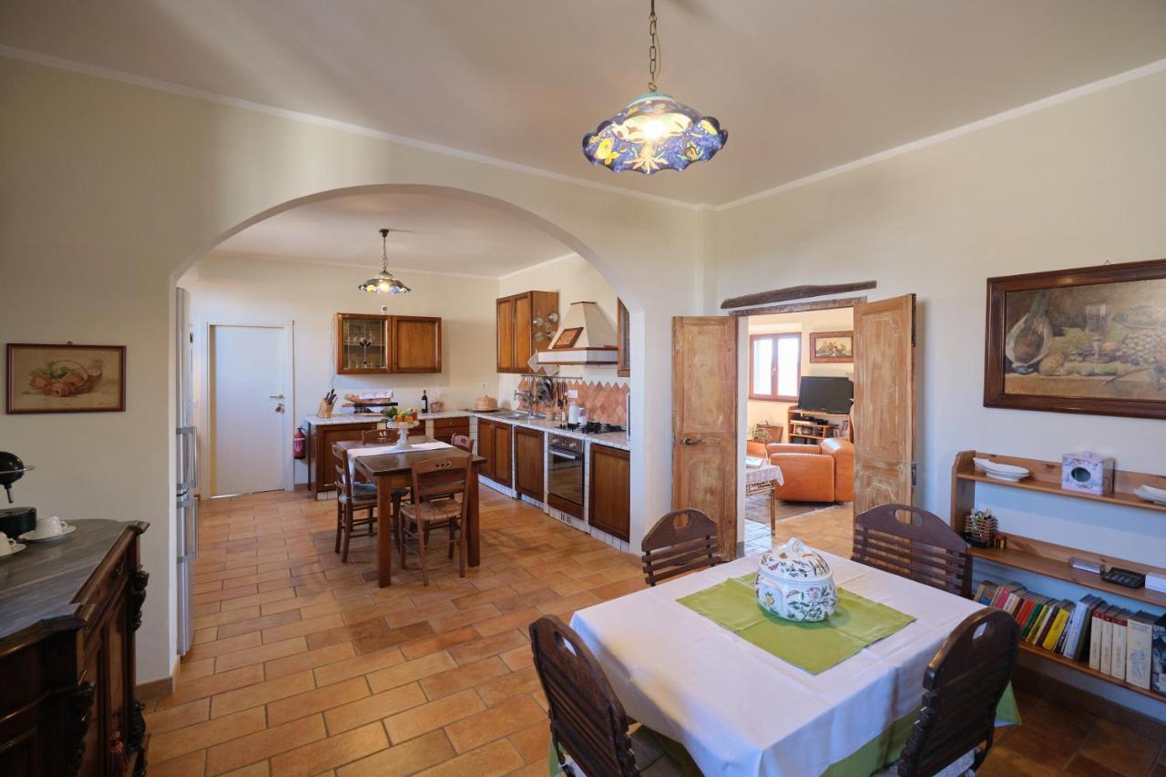 Palazzo Mazzini Bed & Breakfast Bagnoregio Exterior photo